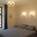 3 Avec Piscine Au Chateau De