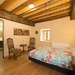 Holiday home 3 Avec Piscine Au Chateau De *