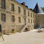 3 Avec Piscine Au Chateau De Holiday home *