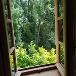 3 Avec Piscine Au Chateau De Holiday home