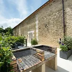 3 Avec Piscine Au Chateau De Charbogne
