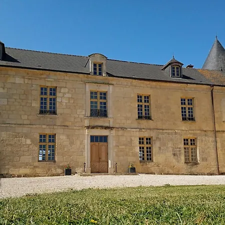 3 Avec Piscine Au Chateau De Nyaraló