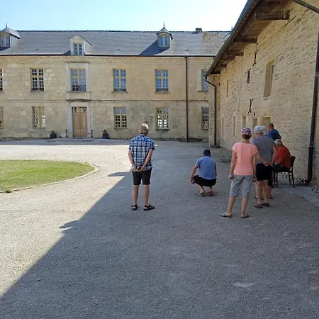 Nyaraló 3 Avec Piscine Au Chateau De