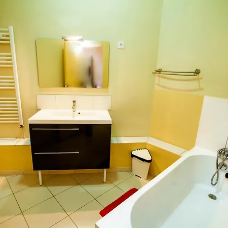 3 Avec Piscine Au Chateau De Prázdninový dům *