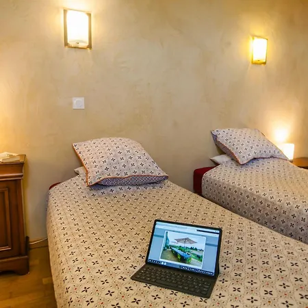 Prázdninový dům 3 Avec Piscine Au Chateau De *