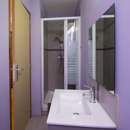 3 Avec Piscine Au Chateau De